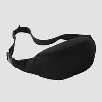 Personalisierbare Bauchtasche in Schwarz von MisterMerch, zeigt verstellbaren Gürtel und individuelle Designmöglichkeiten.